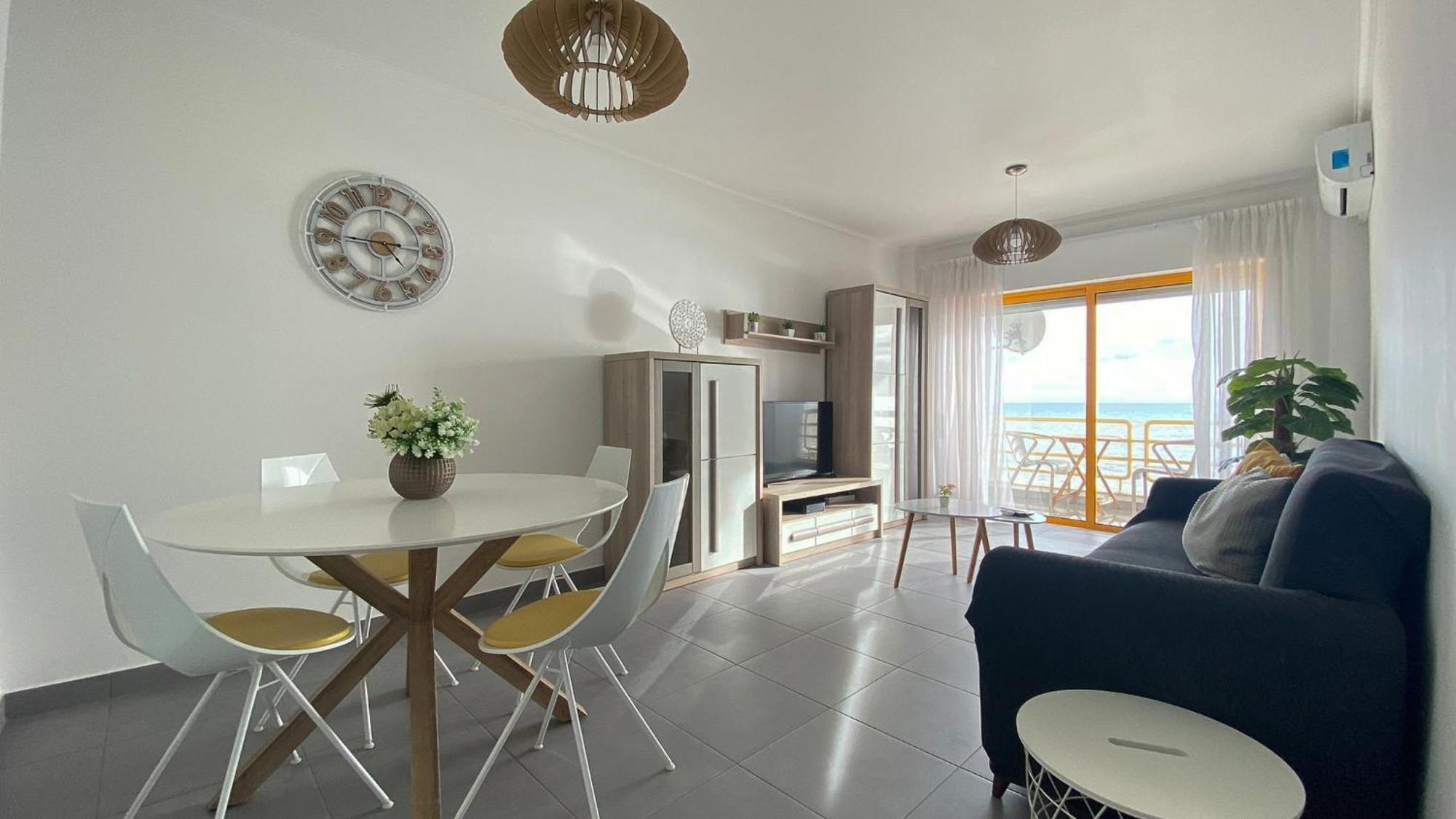 Quarteira Frente Praia II By Homeslow Rentals Dış mekan fotoğraf